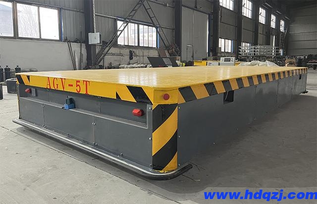 無軌電動平車是如何實現轉彎的？