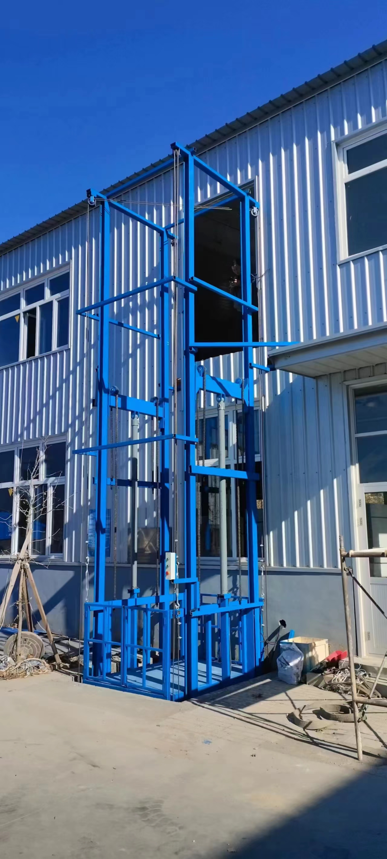 大噸位導(dǎo)軌式貨梯 大噸位導(dǎo)軌式貨梯