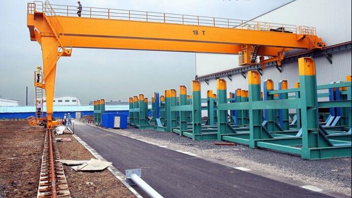 半門式起重機 半門式起重機圖片