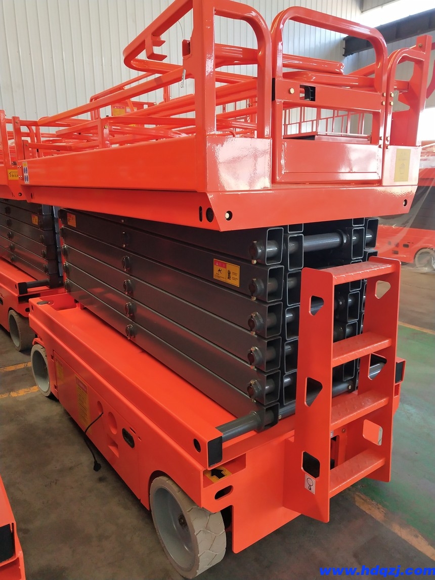 自行式升降機 蓄電池移動升降平車 自行式升降機 蓄電池移動升降平車