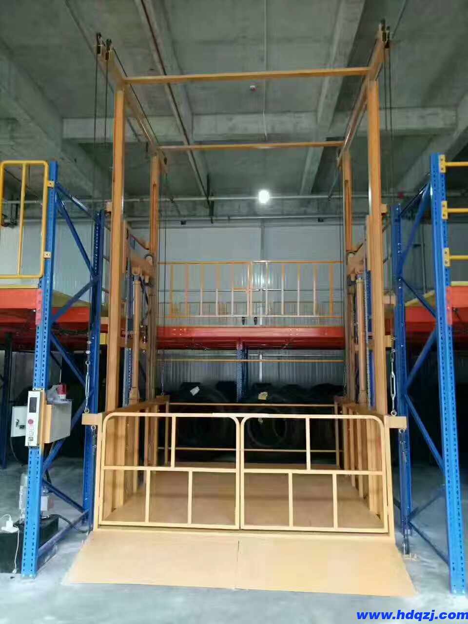升降平臺 升降平臺