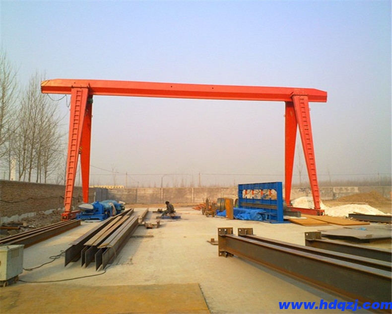 起重機(jī)械(龍門(mén)吊)現(xiàn)場(chǎng)檢查要點(diǎn)