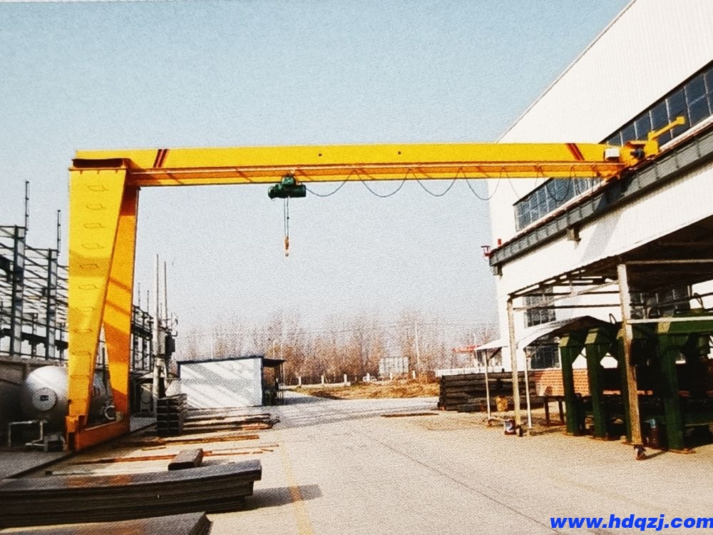 MB型電動(dòng)葫蘆半門(mén)式起重機(jī)